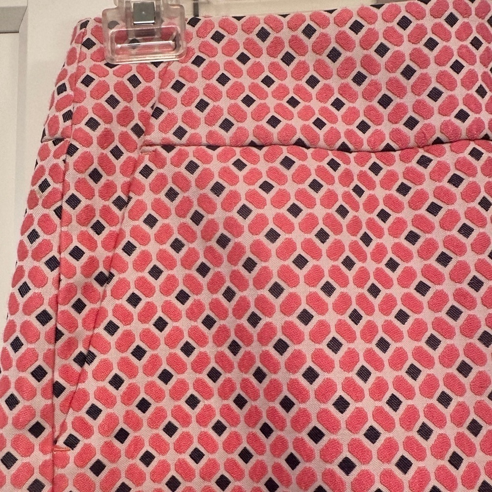 NWT Pink and dark gray geometric Ann Taylor Skirt - Picture 4 of 5